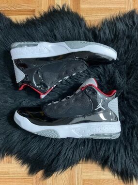 Jordan Max Aura 2 Black Cement